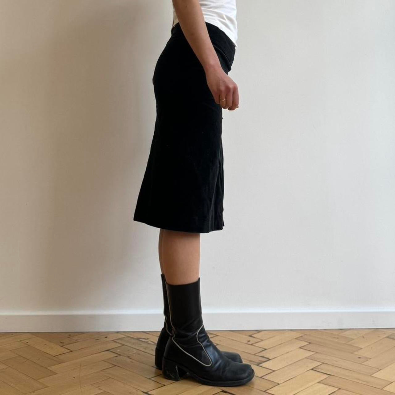 Gucci black pencil skirt with lace up tie detail